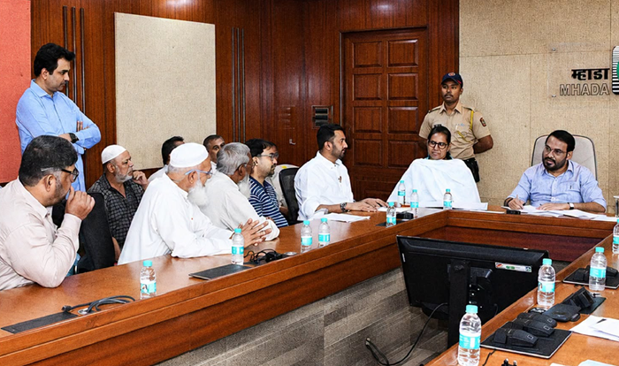 MP Varsha  Gaikwad holds detail discussion at MHADA headquarters